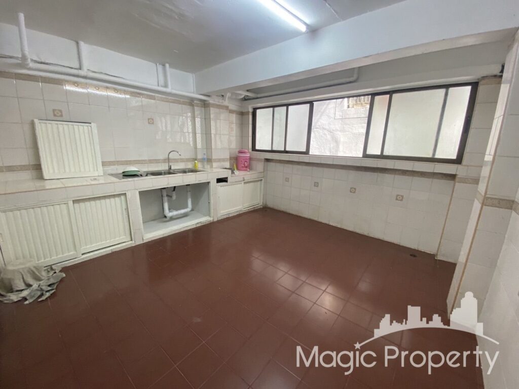Property Image – Shophouse For Sale in Sukhumvit 71(Pridi 32)