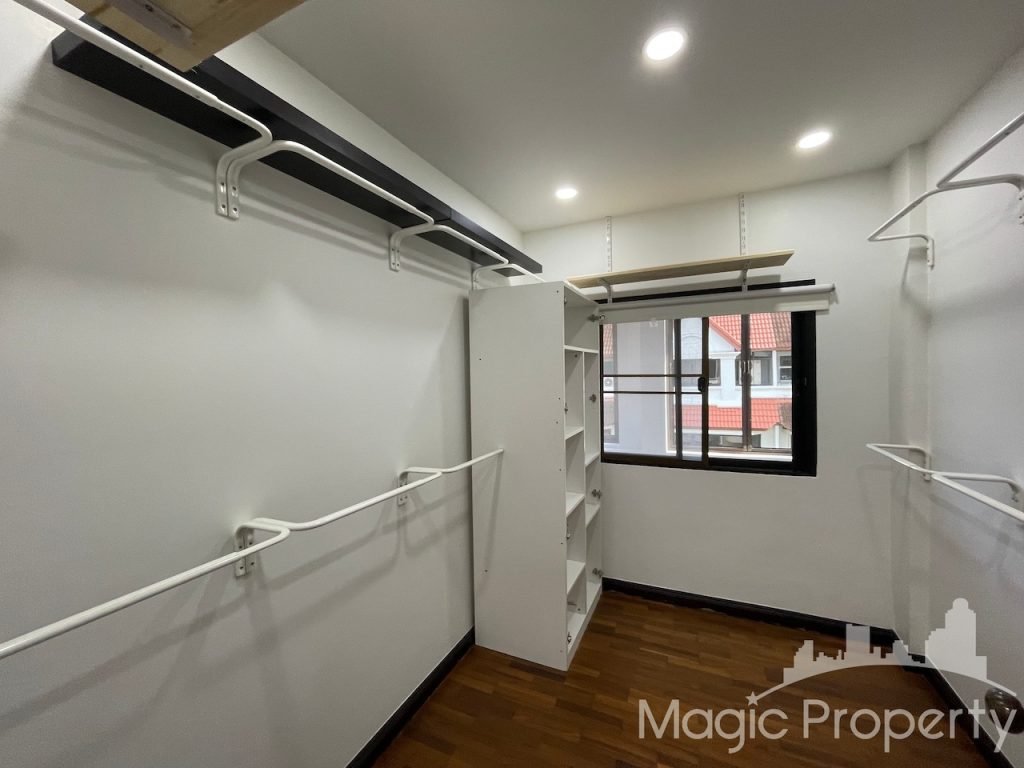 Property Image – Lotus Point Elegant Townhouse