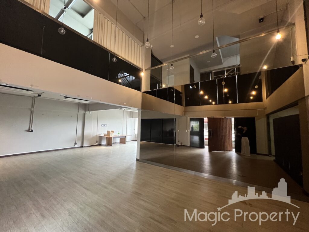 Property Image – Park Avenue Sukhumvit 63 (Ekkamai) Building For Sale