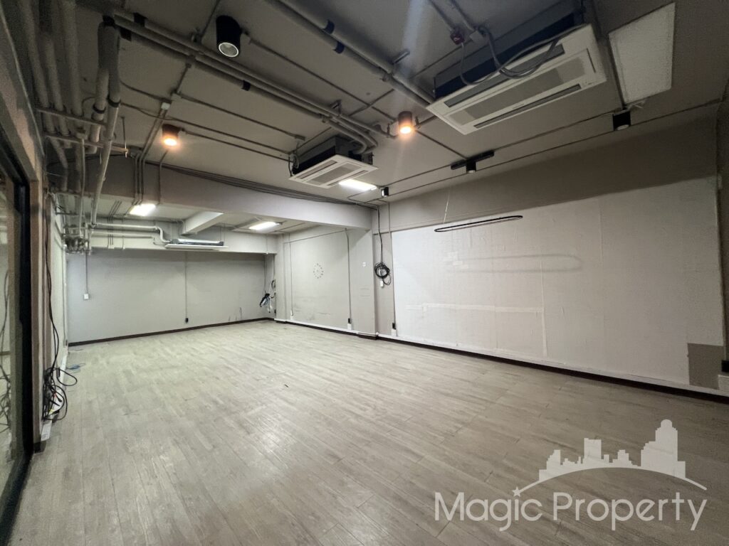 Property Image – Park Avenue Sukhumvit 63 (Ekkamai) Building For Sale