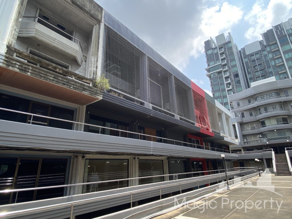 Property Image – Park Avenue Sukhumvit 63 (Ekkamai) Building For Sale