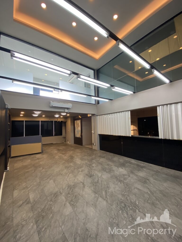 Property Image – Park Avenue Sukhumvit 63 (Ekkamai) Building For Sale