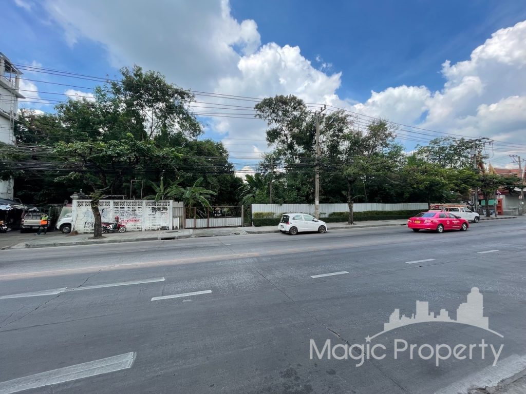 3 Rai 1 Ngan 38 Sq.wah Land For Sale. Located on Onnut road, Khwaeng Suan Luang, Khet Suan Luang, Bangkok 10250...