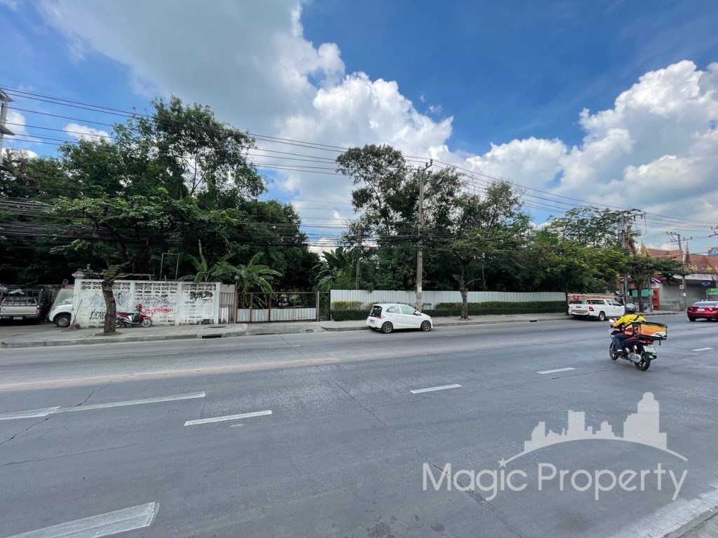 3 Rai 1 Ngan 38 Sq.wah Land For Sale. Located on Onnut road, Khwaeng Suan Luang, Khet Suan Luang, Bangkok 10250...