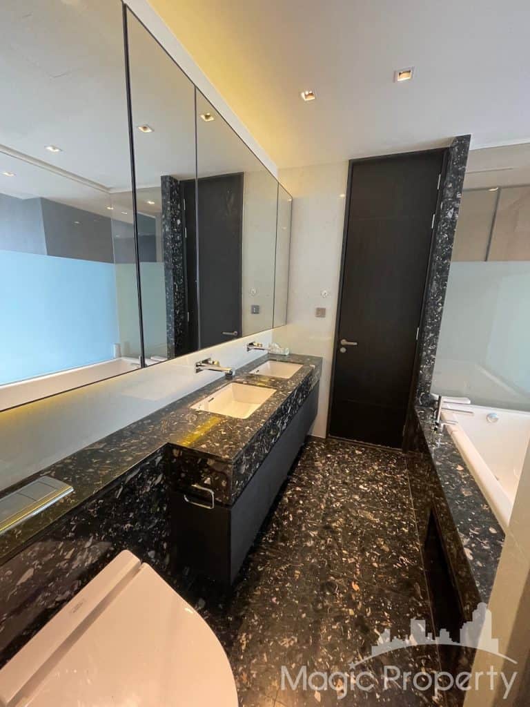 2 Bedroom Condominium For Sale in BEATNIQ Sukhumvit 32, Khlong Tan, Khlong Toei, Bangkok