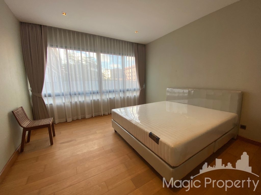 5 Bedrooms Single House For Rent in Parc Priva Single House Project. Located at Thiam Ruam Mit Road, Huai Khwang, Bangkok 10310, Thailand