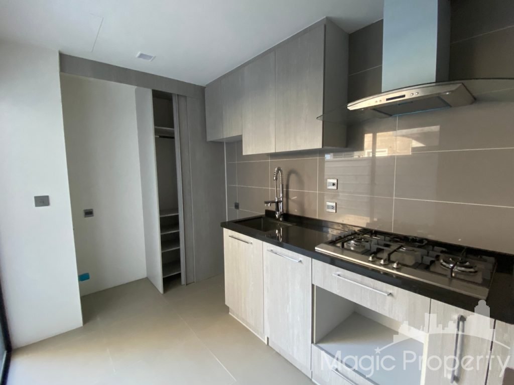 5 Bedrooms Single House For Rent in Parc Priva Single House Project. Located at Thiam Ruam Mit Road, Huai Khwang, Bangkok 10310, Thailand