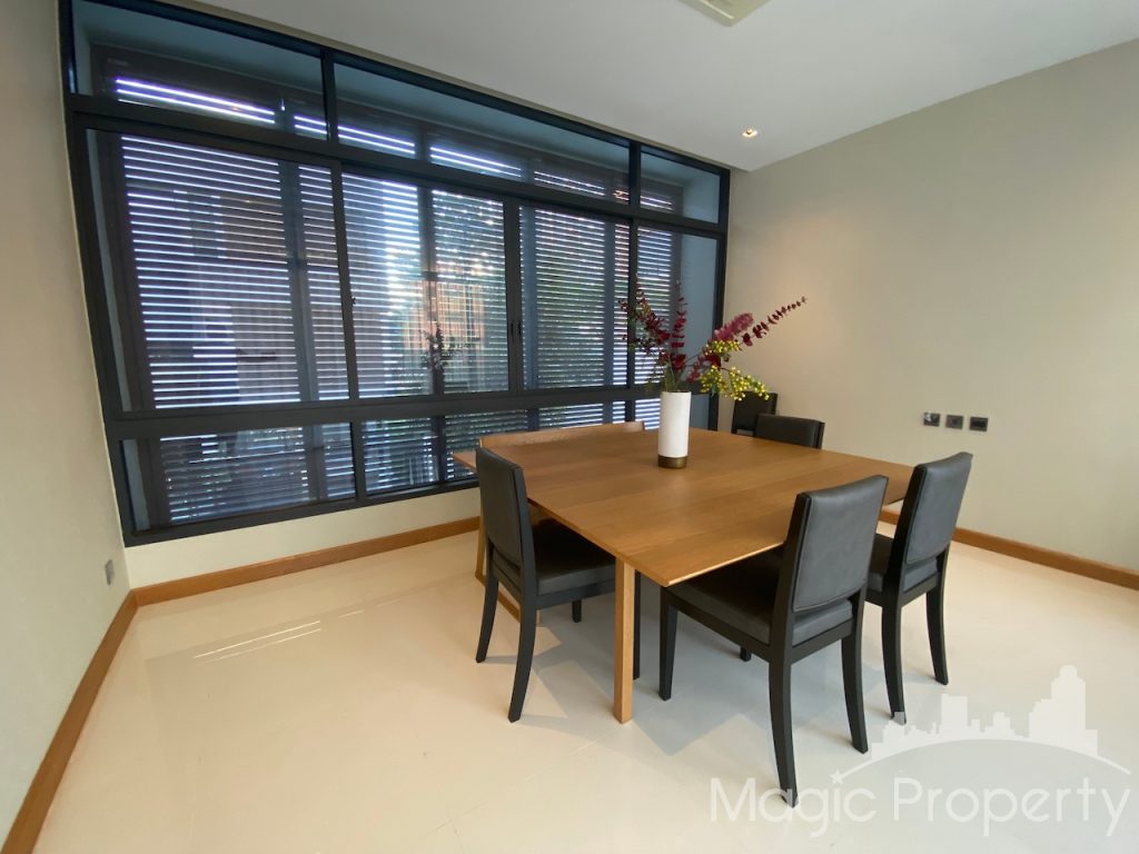 5 Bedrooms Single House For Rent in Parc Priva Single House Project. Located at Thiam Ruam Mit Road, Huai Khwang, Bangkok 10310, Thailand