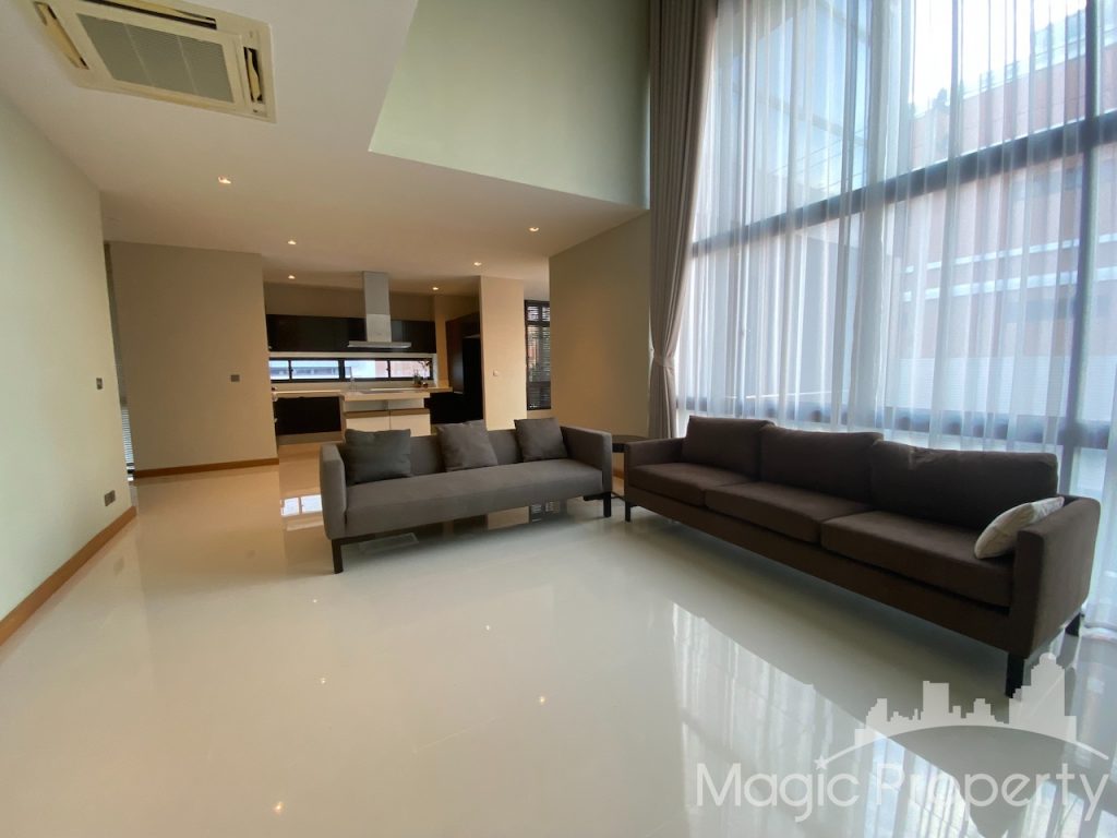 5 Bedrooms Single House For Rent in Parc Priva Single House Project. Located at Thiam Ruam Mit Road, Huai Khwang, Bangkok 10310, Thailand