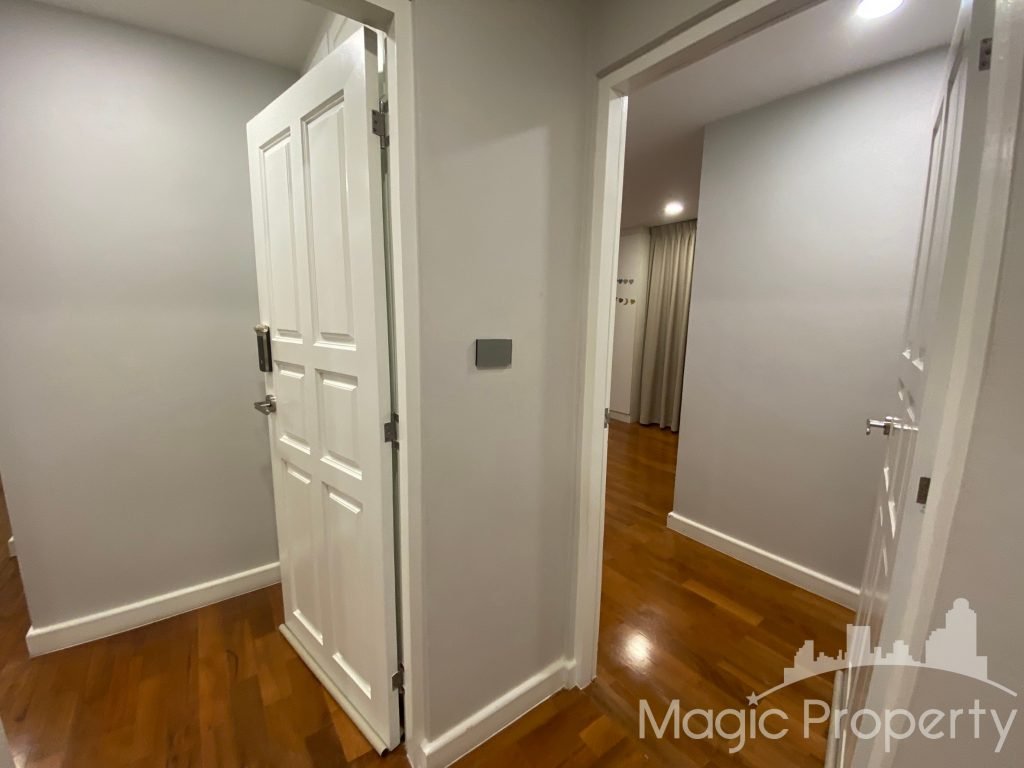 2 Bedroom Condominium For Sale in Le Premier 2. Located at Sukhumvit 59, Khlong Tan Nuea, Watthana, Bangkok 10110. Near BTS Thong Lo...