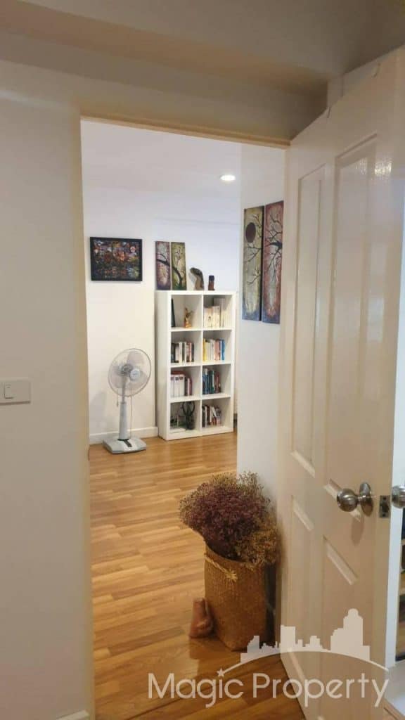 2 Bedroom For Sale in Brighton Place Condominium. Located at Rama 9 road, Khwaeng Bang Kapi, khet Huai Khwang, Bangkok 10310