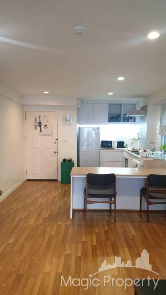 2 Bedroom For Sale in Brighton Place Condominium. Located at Rama 9 road, Khwaeng Bang Kapi, khet Huai Khwang, Bangkok 10310