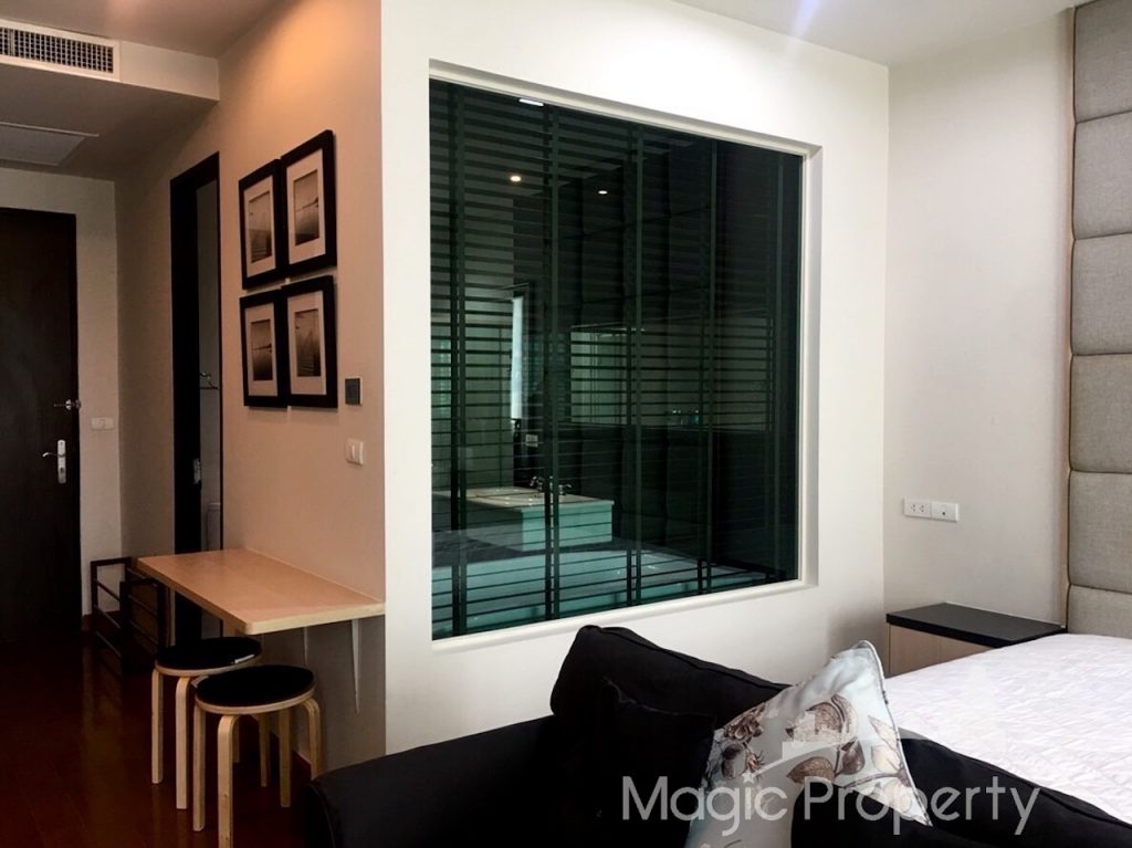 Studio for Sale in The Address Chidlom. Located at Phloen Chit Rd, Lumphini, Pathum Wan District, Bangkok 10110...
