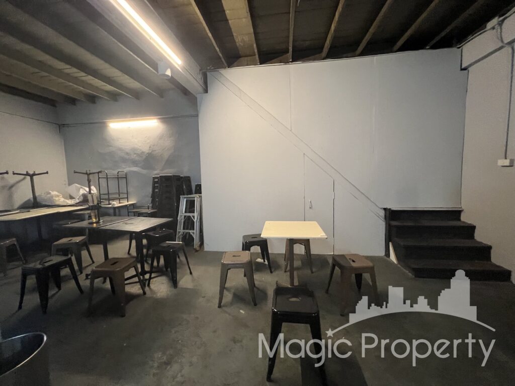 Property Image – Commercial Building on Ekkamai Sukhumvit 63 For Sale