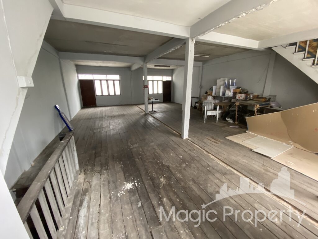 Property Image – Commercial Building on Ekkamai Sukhumvit 63 For Sale