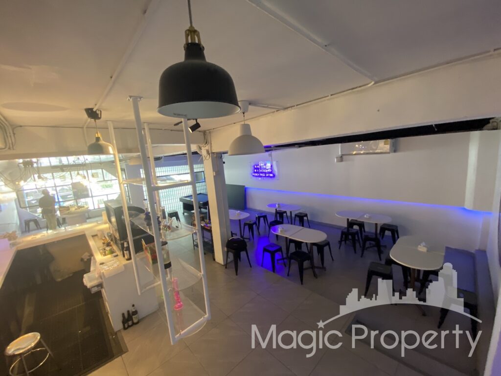 Property Image – Commercial Building on Ekkamai Sukhumvit 63 For Sale