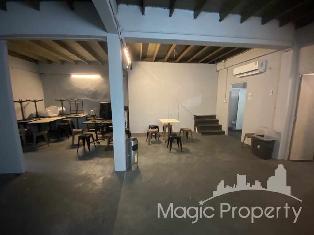 Property Image – Commercial Building on Ekkamai Sukhumvit 63 For Sale