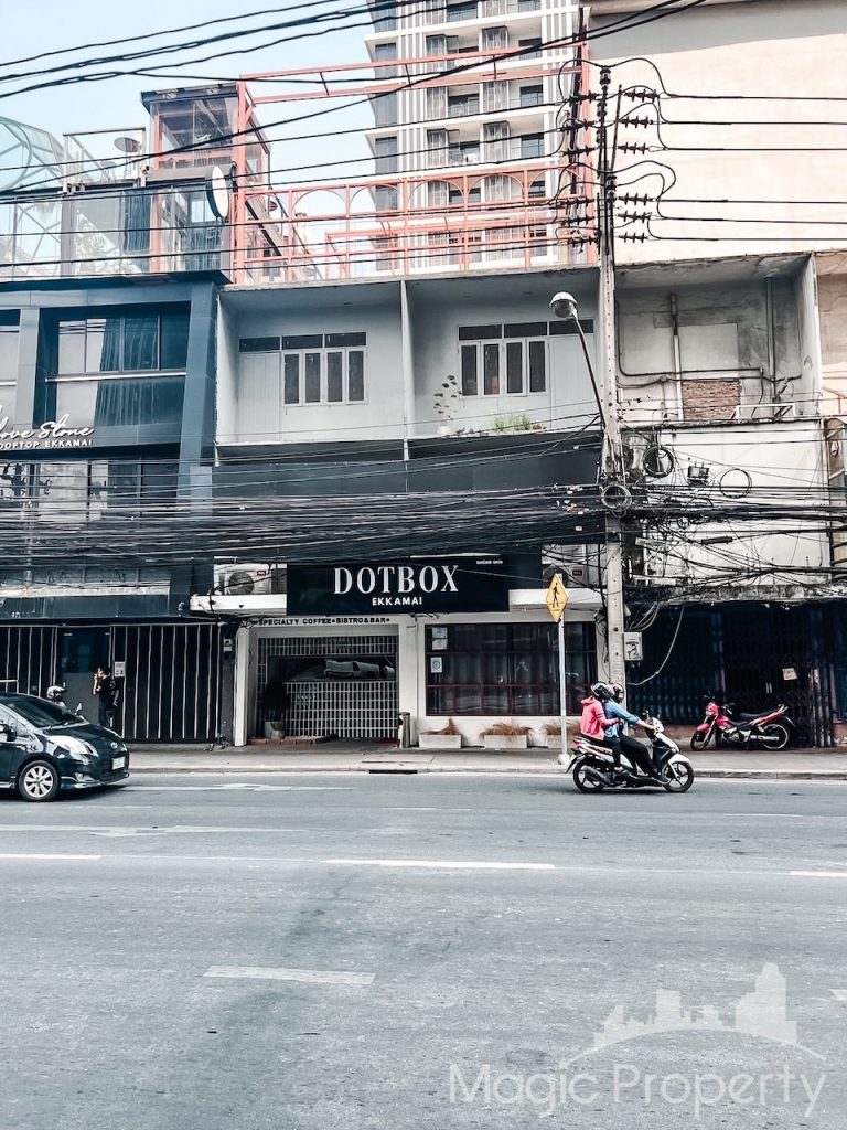 Property Image – Commercial Building on Ekkamai Sukhumvit 63 For Sale