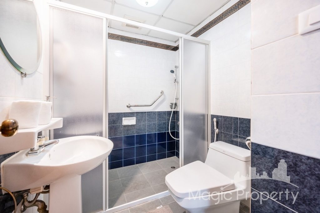 Property Image – United Tower Thonglor