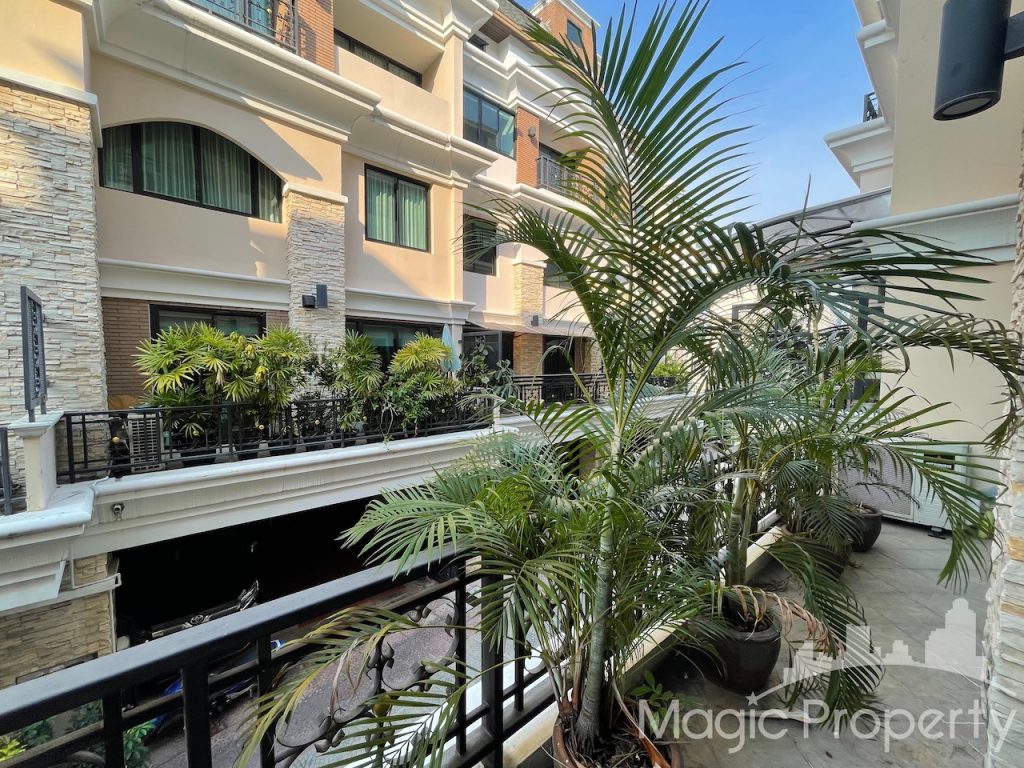 Evanston Thonglor 25 Townhouse For Rent - Property Code MGP720R, 3 Bedrooms 3 Bathrooms, Living Area 400 sqm, Fully Furnished House...