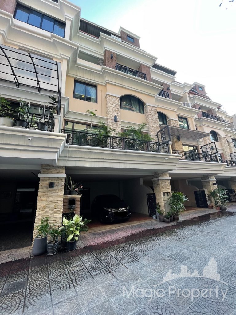 Evanston Thonglor 25 Townhouse For Rent - Property Code MGP720R, 3 Bedrooms 3 Bathrooms, Living Area 400 sqm, Fully Furnished House...
