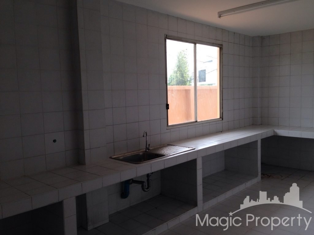 Property Image – House For Sale in Windmill Village Banga