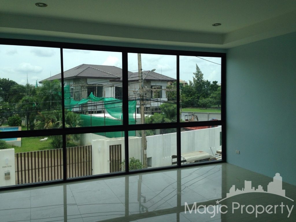 Property Image – House For Sale in Windmill Village Banga