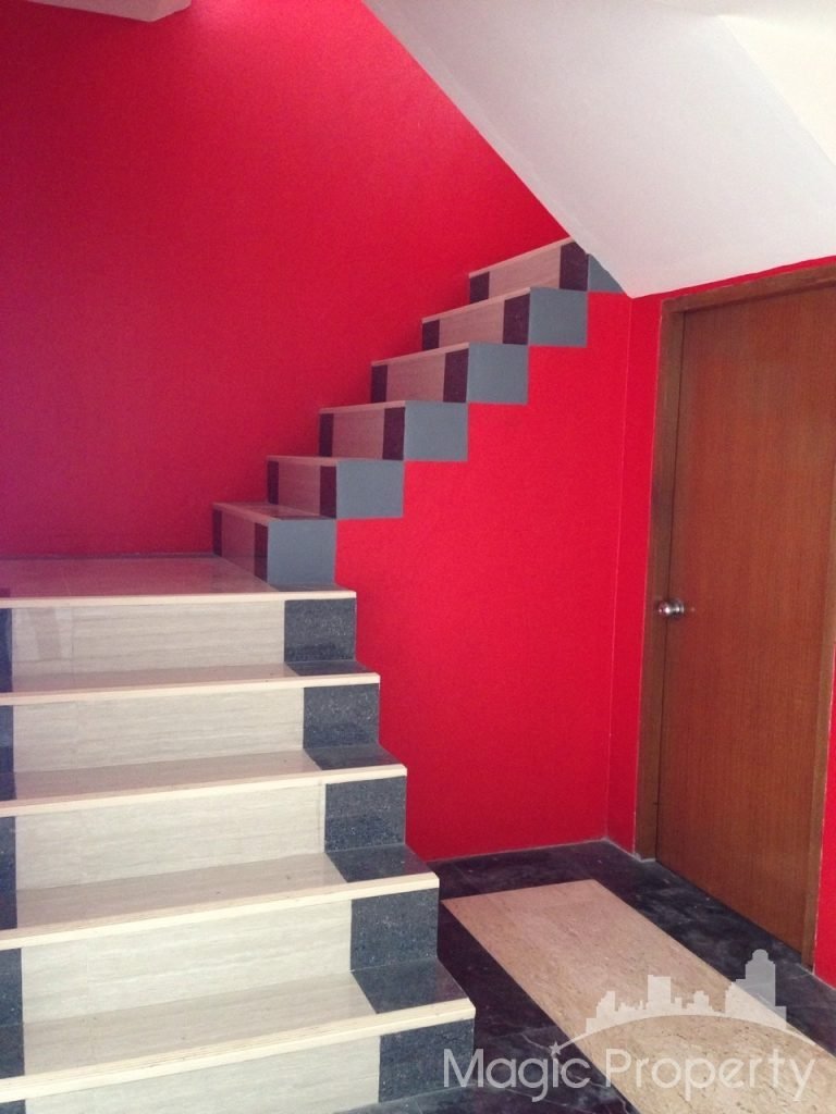 Property Image – House For Sale in Windmill Village Banga