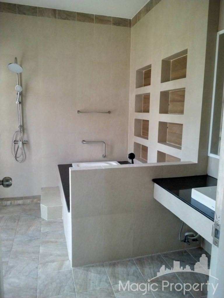 Property Image – House For Rent in Windmill Golf Course Bangna