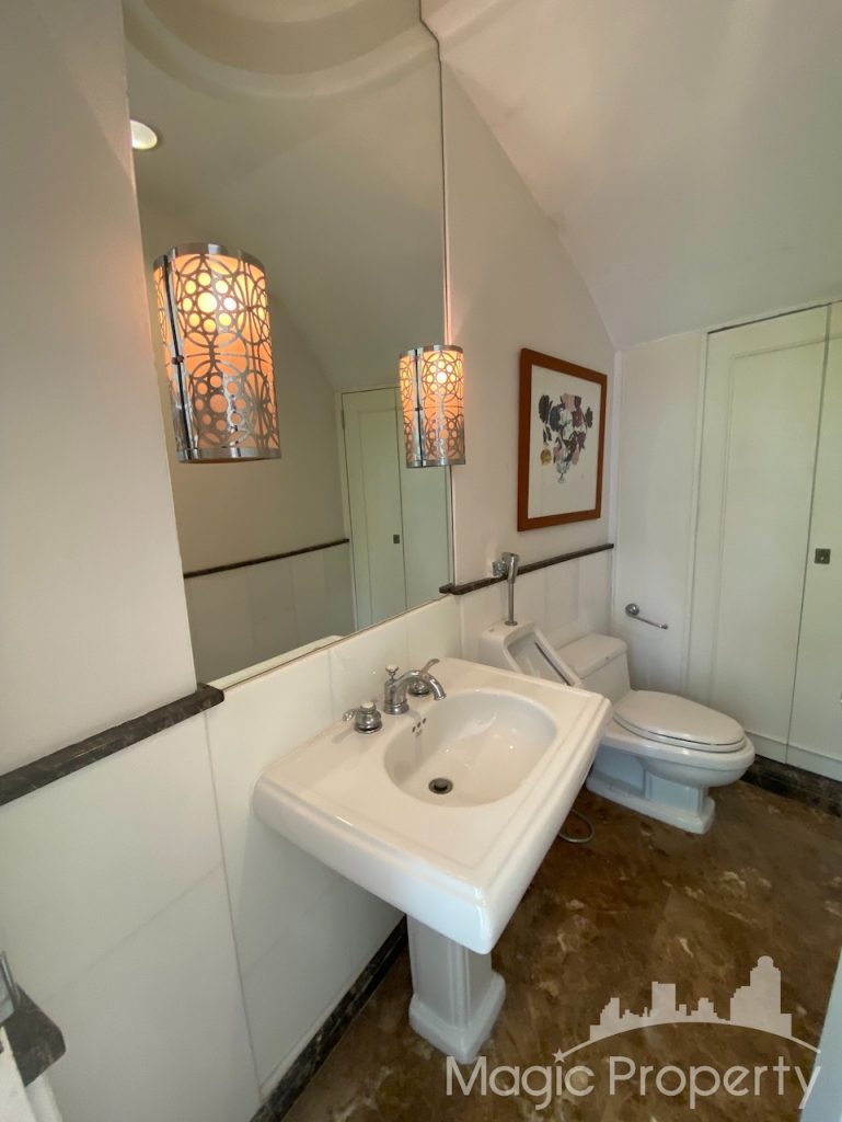 Property Image – House For Sale in Lakewood Country Club