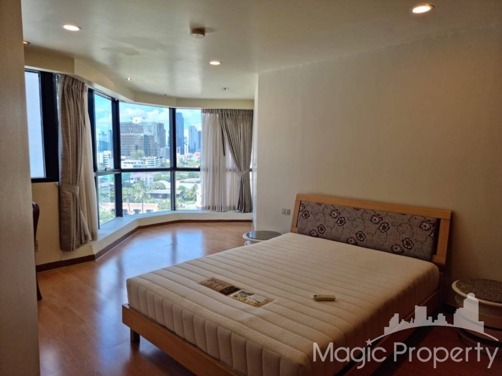 3 Bedroom in President Park Sukhumvit 24 Condominium, Khlong Tan, Khlong Toei, Bangkok
