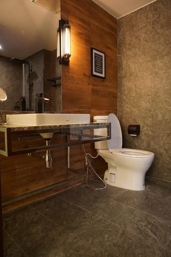 Property Image – Quad Silom Condominium