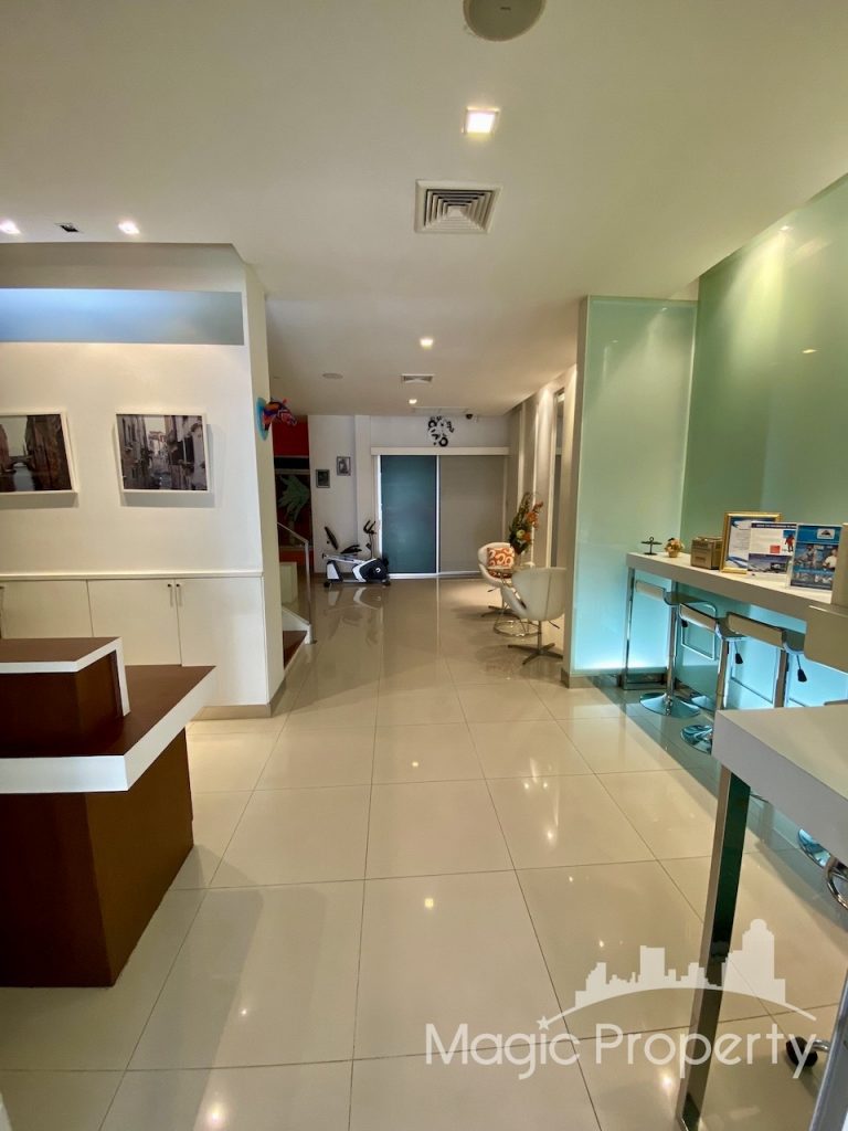 4 Storey Building For Sale in Biztown Ladprao, Lat phrao Rd, Khlong Chaokhunsing, Wang Thonglang, Bangkok 10240