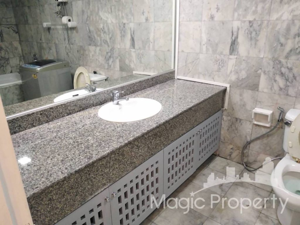 Property Image – State Tower Condominium