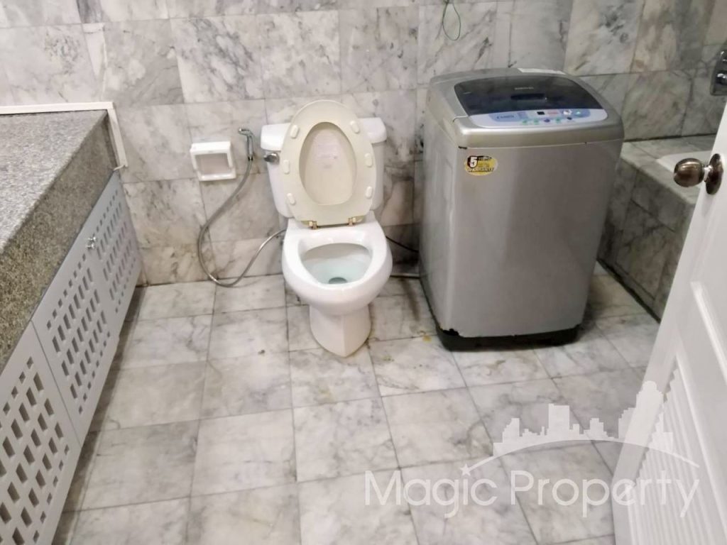 Property Image – State Tower Condominium