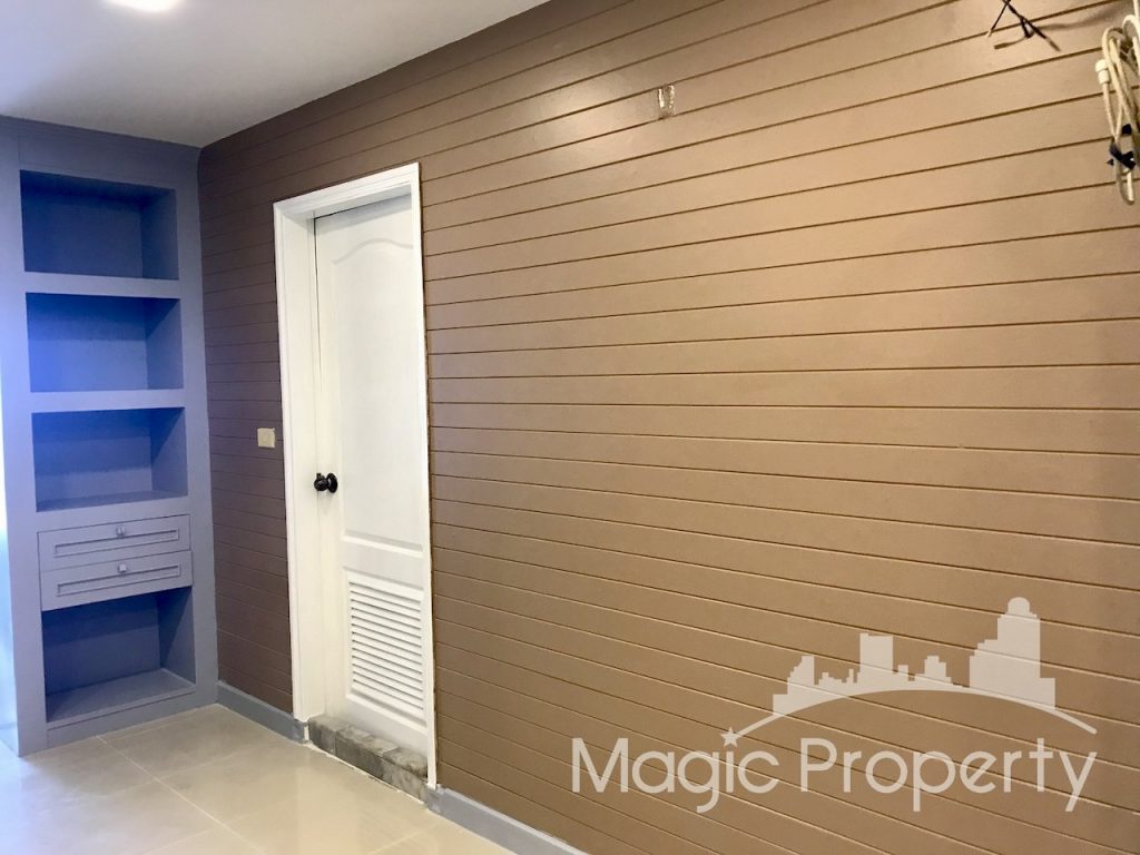 Property Image – State Tower Condominium