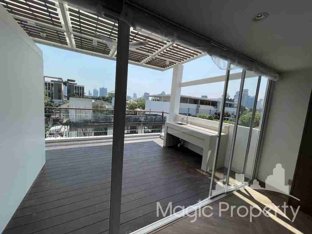 Property Image – Townhouse Ekkamai Soi 10 For Sale