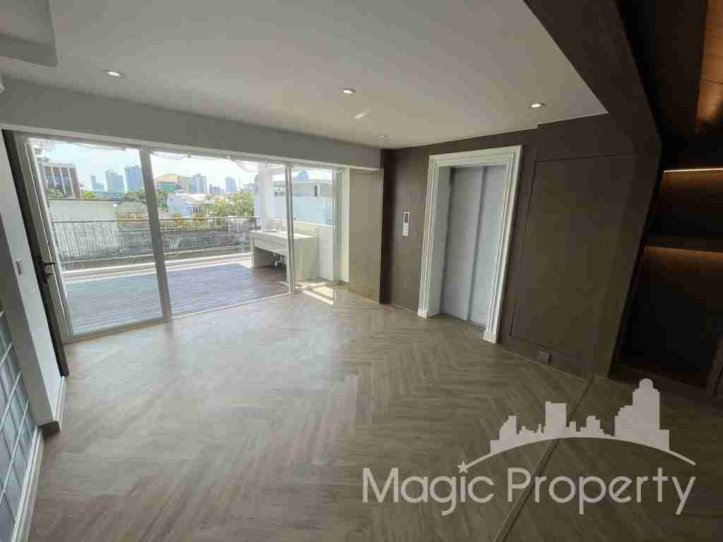 Property Image – Townhouse Ekkamai Soi 10 For Sale