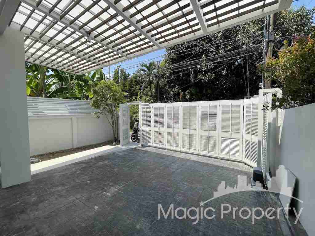Property Image – Townhouse Ekkamai Soi 10 For Sale