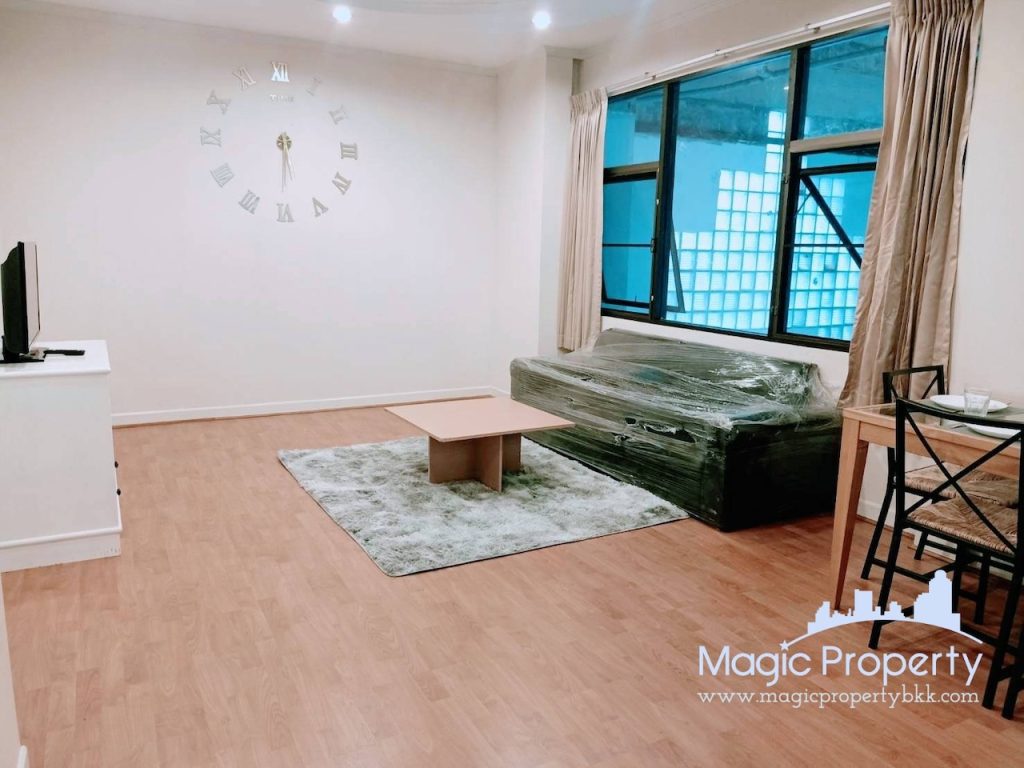 1 Bedroom 70 sqm For Rent in The Waterford Park Sukhumvit 53 Condominium, Near BTS Thonglor around 1 Km...
