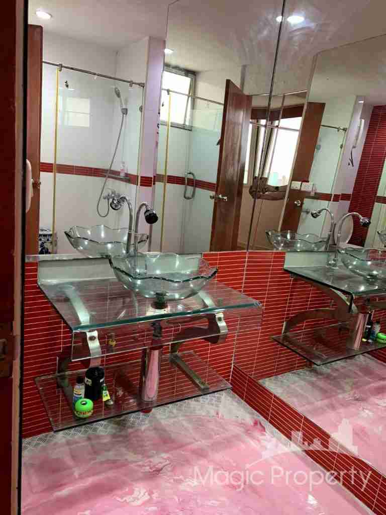 Property Image – Tai Ping Towers