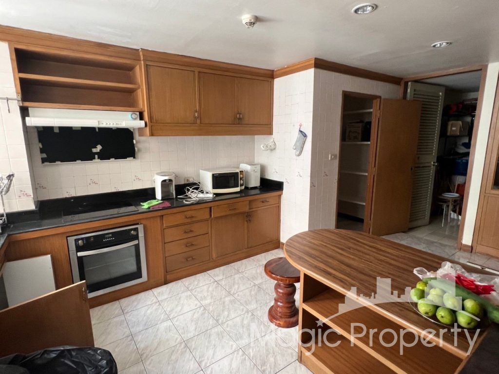 Property Image – Tai Ping Towers