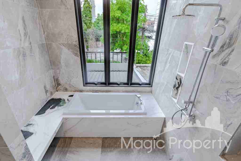 Property Image – Townhouse Ekkamai 12 Alley