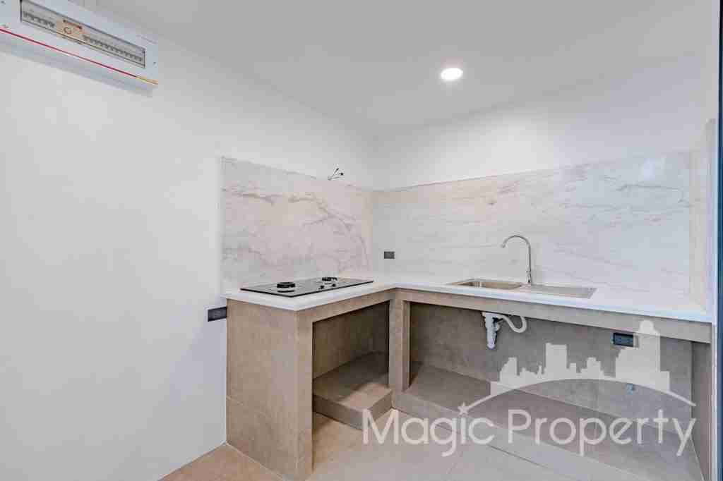 Property Image – Townhouse Ekkamai 12 Alley