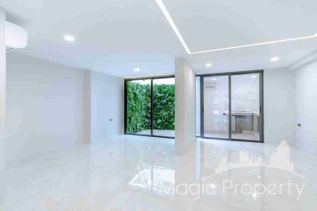 Property Image – Townhouse Ekkamai 12 Alley