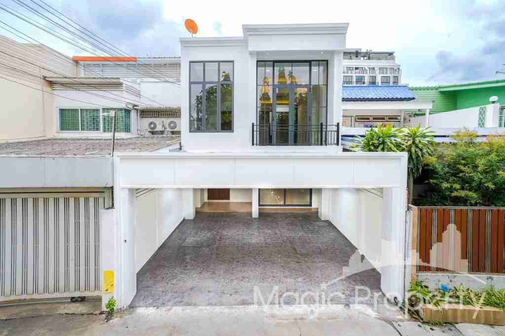 Property Image – Townhouse Ekkamai 12 Alley