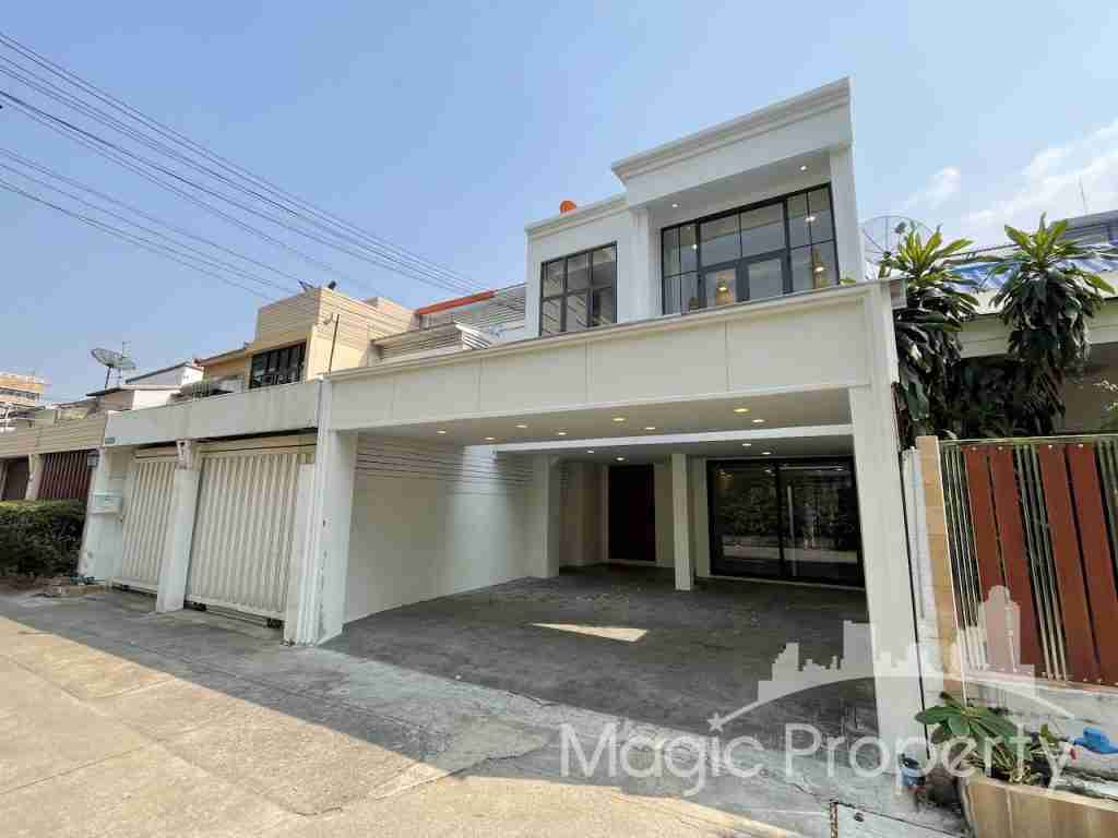 Property Image – Townhouse Ekkamai 12 Alley