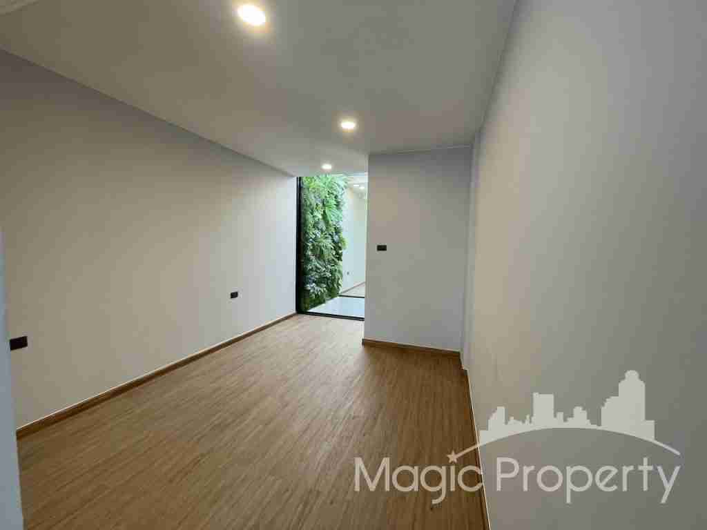 Property Image – Townhouse Ekkamai 12 Alley