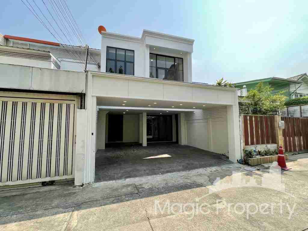 Property Image – Townhouse Ekkamai 12 Alley