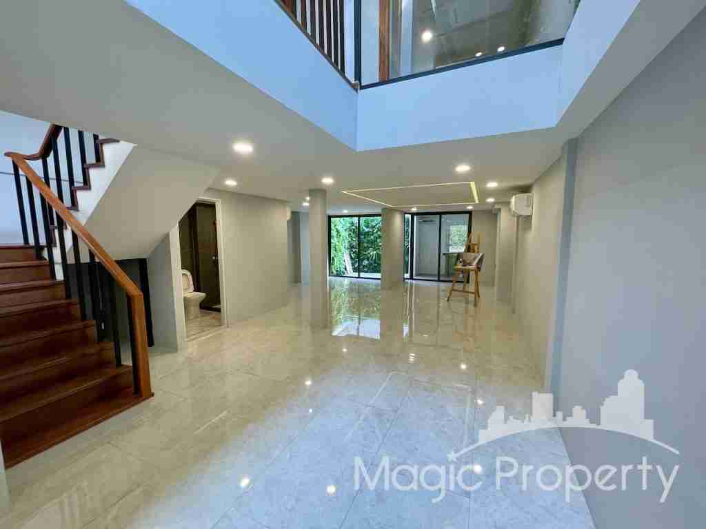 Property Image – Townhouse Ekkamai 12 Alley